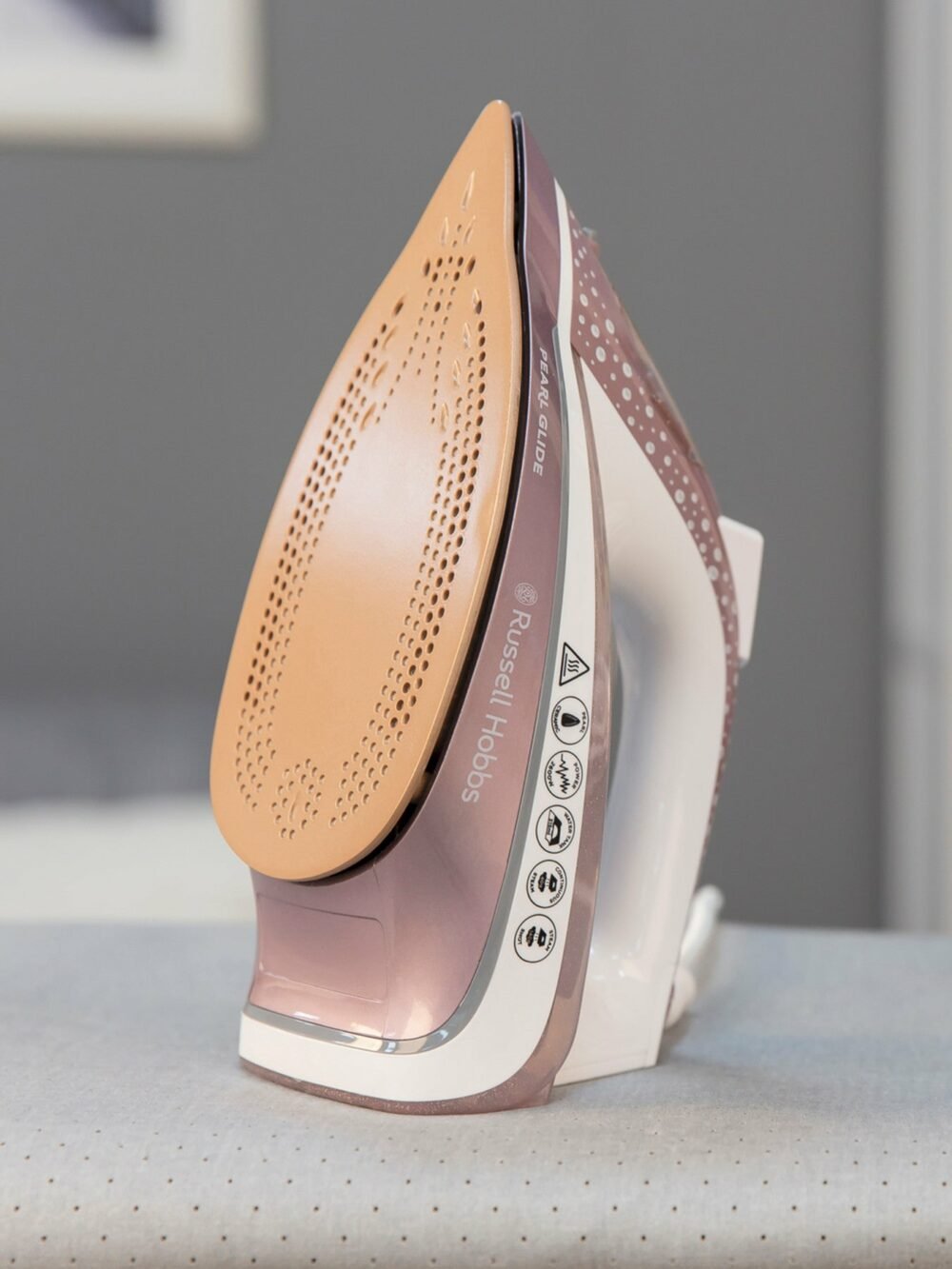 Pearl Glide Steam Iron - Image 2