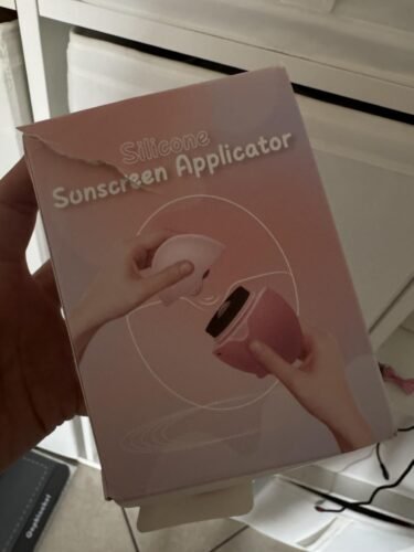 Sunscreen Applicator for Kids with Roller Ball & Soft Sponge - Refillable. Spill-Proof. Travel Size (1.85 oz) - Easy Sunscreen Roll-On for Children. No Mess Baby Sun Lotion Brush photo review
