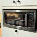 TOSHIBA ML-EM45PIT(BS) Countertop Microwave Oven with Inverter Technology. Kitchen Essentials. Smart Sensor. Auto Defrost. 1.6 Cu.ft. 13.6 Removable Turntable. 33lb.&1250W. Black Stainless Steel photo review